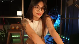 Rosseyquiin cam sex nude