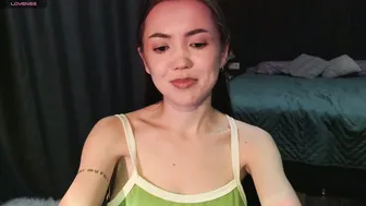 sweetieee_kira porn cam chat 25-Apr-2026