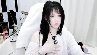 zhen0 recorded nude video 931132