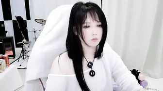 zhen0 recorded nude video 931132
