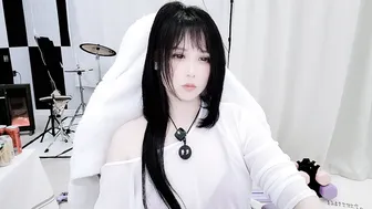 zhen0 recorded nude video 931132