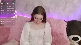 Lilianlahot smalltits on live cam