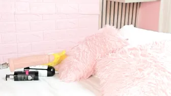 miiaa_m fuckingmachine sex cam chat