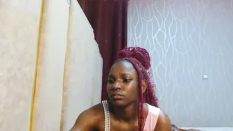 raven_luxe lesbian webcam