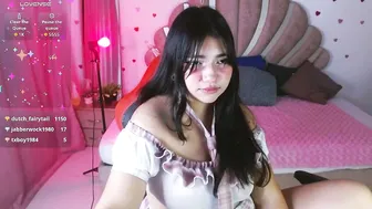 Mia_fox666 posing on cam (04/26/2026)