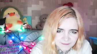yours_good_mood bigboobs naked on cam