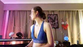 shy_night_bat young porn cam chat