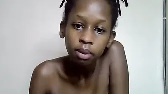 Lutino_lovebirds naked 27 April 2026