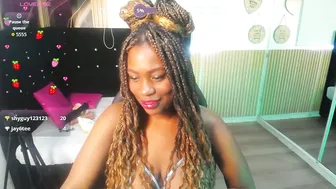 Ebony_rizon cam nude - 04/27/2026