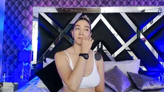 Victtoria_lee chat sex cam 27 April 2026