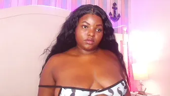 Sarathomass cam show nude