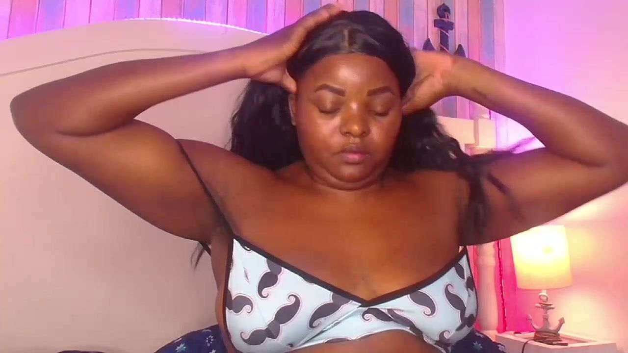 Sarathomass cam show nude