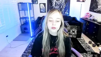 luna_lovelyy cam xxx (04/28/2026)