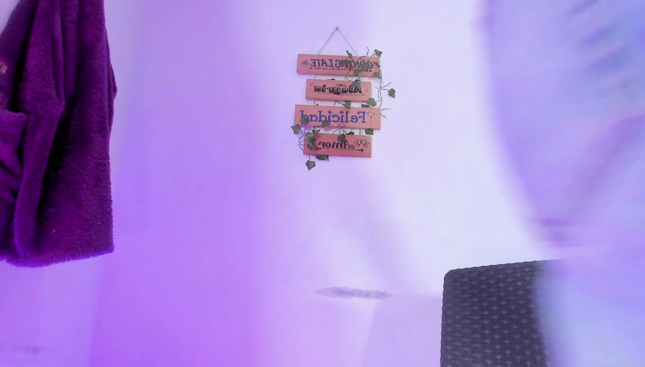 Alisiacollinsss naked on cam 28-Apr-2026