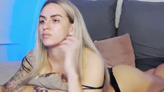 foxy_kimmi 04-28-2026 blonde