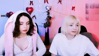 Mia_mooon_ lesbians 28 April 2026