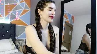 alahia_sky live cam video 04-28-2026