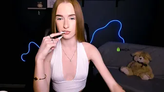Doll_vey webcam show