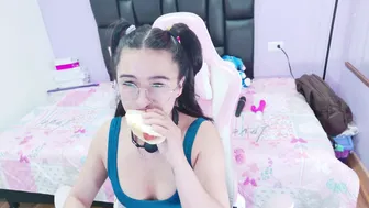 Im_eliza pantyhose (04-30-2026)