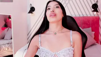 Tiffany_low chat cam sex 04-30-2026