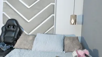 sussyfoxx_ submissive 01-May-2026