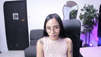 Hazel_18_ hot webcam porn (05/01/2026)