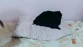 Sexy_arian petite horny amateur video