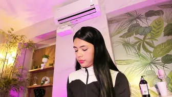 Antonella_rossi24 sex chat (05/02/2026)
