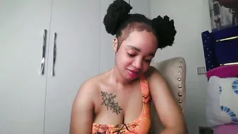 sexymel022 twerk horny amateur