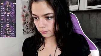 Kikii_1 nude chat 05/02/2026