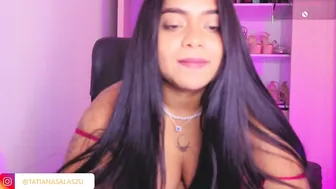 Tatiana1004 latina posing on webcam