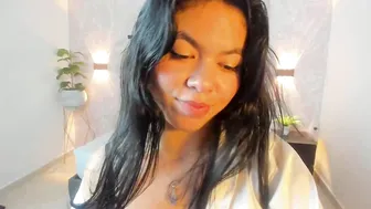 Adarna13_ show live on cam