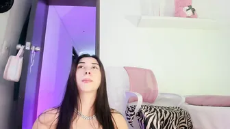 Alisson_mendez01 on webcam 02-May-2026