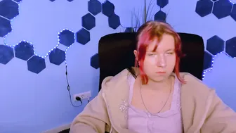 gloria_bubble cam video 03-May-26