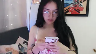 xia_abbey 04-May-26 naked on cam