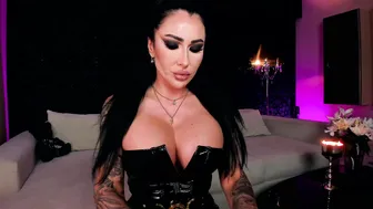 mistresskennya recorded nude video 95798