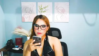 Amarasweety asian nude cam