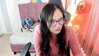 Wanda_sg cam video 05-04-2026