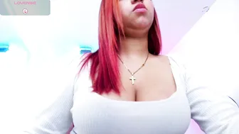 nahomi_velmont horny amateur video 05/05/2026