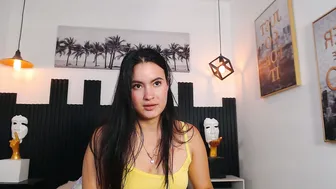 Rosaliea chat girl porn 05-May-2026