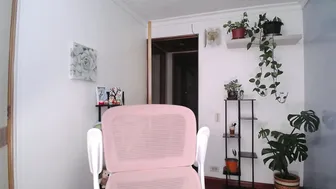 littlelaksmi natural porn cam