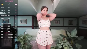 kirarustle sex chat posing on webcam