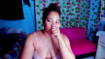 angelacoffee brunette video cam