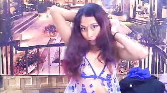 Indiansexybutt4u2luv petite - 05-May-26