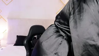 megan8_ 05-May-2026
