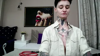 Kennyvibe posing on cam (05/05/2026)