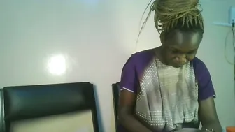 pretty_lucie milk cam chat