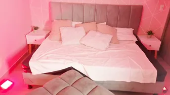 julietta_green babe on live cam