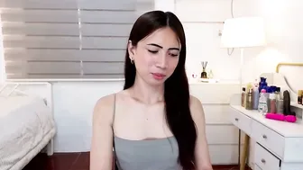 ursluttysofia chat sex cam - 06-May-2026