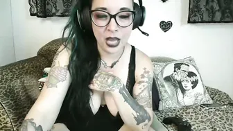 missy_dee camvideo 06-May-2026